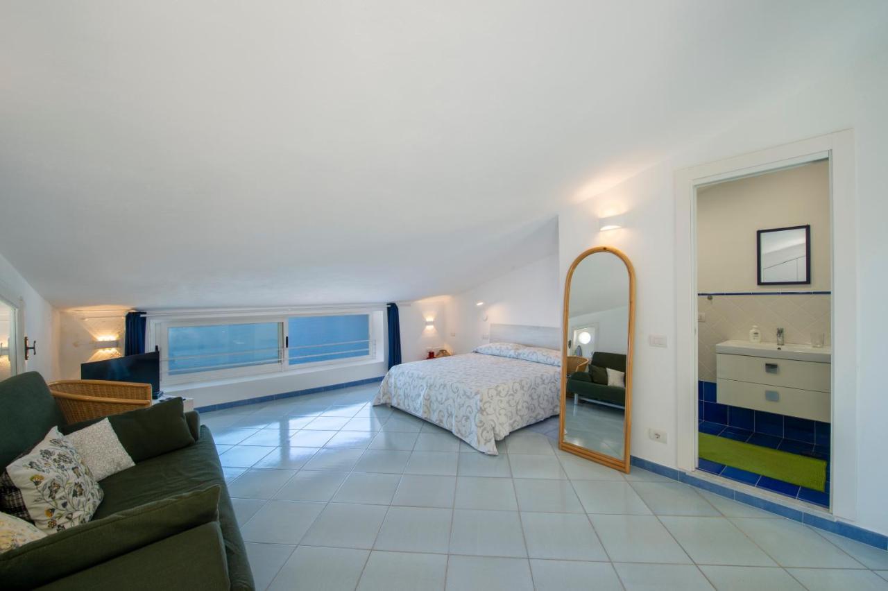 La Mansarda Apartment Praiano Bagian luar foto