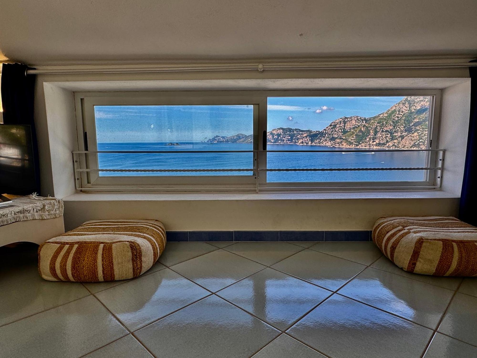 La Mansarda Apartment Praiano Bagian luar foto
