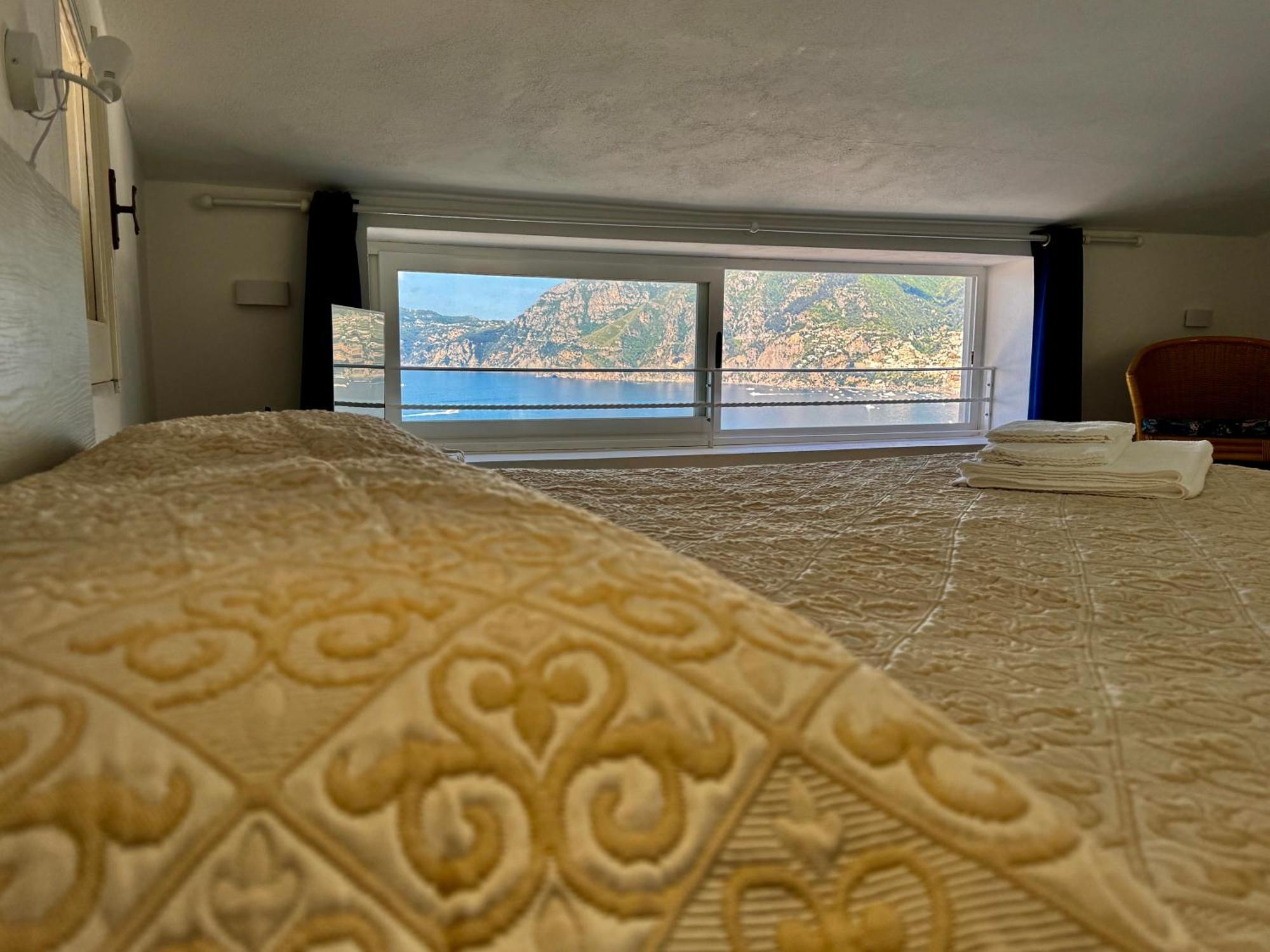 La Mansarda Apartment Praiano Bagian luar foto